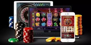 Experience the Glamour of Slots Shine